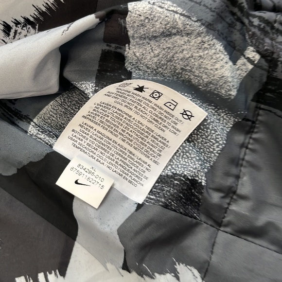 Nike Football Club Jacket windbreaker - Picture 7 of 8